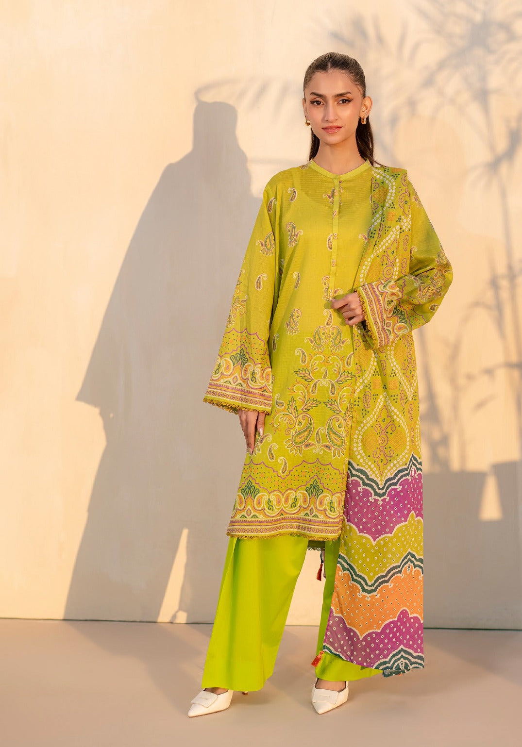 CHUNRI 3-Piece Unstitched Lawn Suit