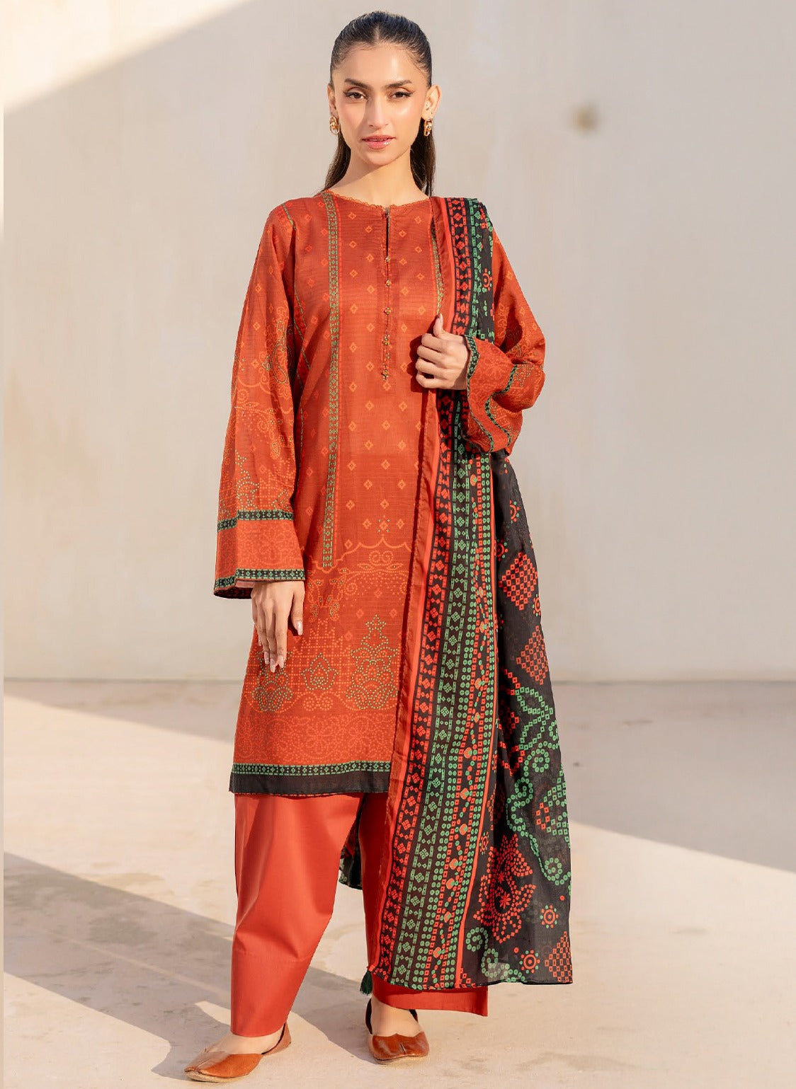 CHUNRI 3-Piece Unstitched Lawn Suit